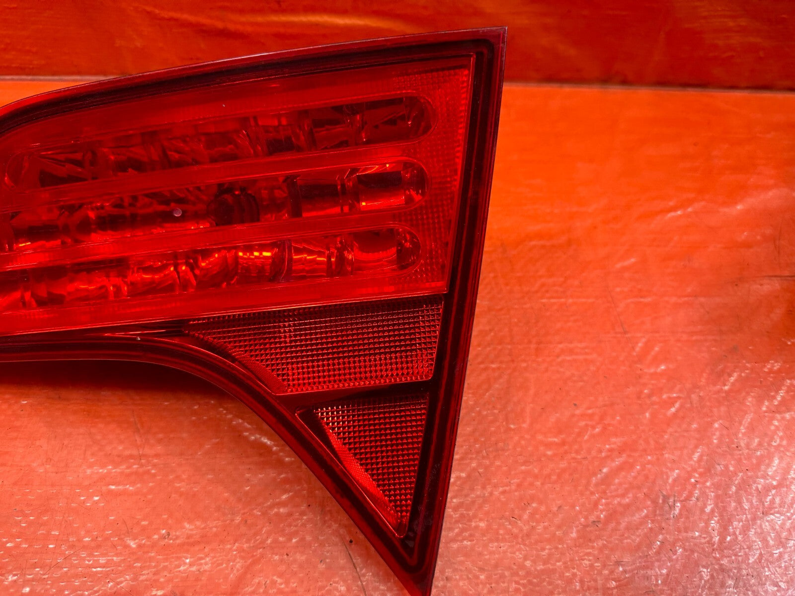 06 08 HONDA CIVIC SEDAN   PASSENGER RIGHT INNER TRUNK TAIL LIGHT LAMP   OEM #2034