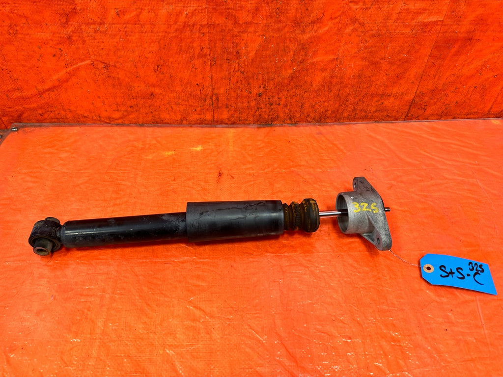 12 14 HYUNDAI GENESIS COUPE BK2 2.0L LEFT OR RIGHT REAR SHOCK   JUST 1   OEM 3250