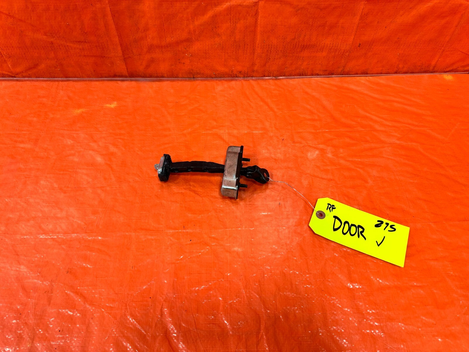 04 08 ACURA TSX   PASSENGER RIGHT FRONT DOOR CHECKER HINGE ARM STOPPER   OEM 2750