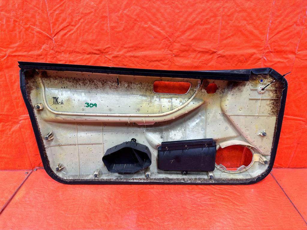 94 01 ACURA INTEGRA 2D   PASSENGER RIGHT DOOR PANEL   BLACK & GRAY   OEM 3097