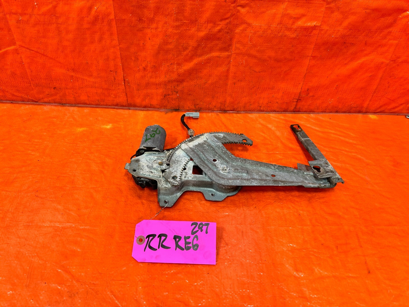 96 00 HONDA CIVIC 4D SEDAN PASSENGER RIGHT REAR WINDOW REGULATOR W MOTOR OEM 2970
