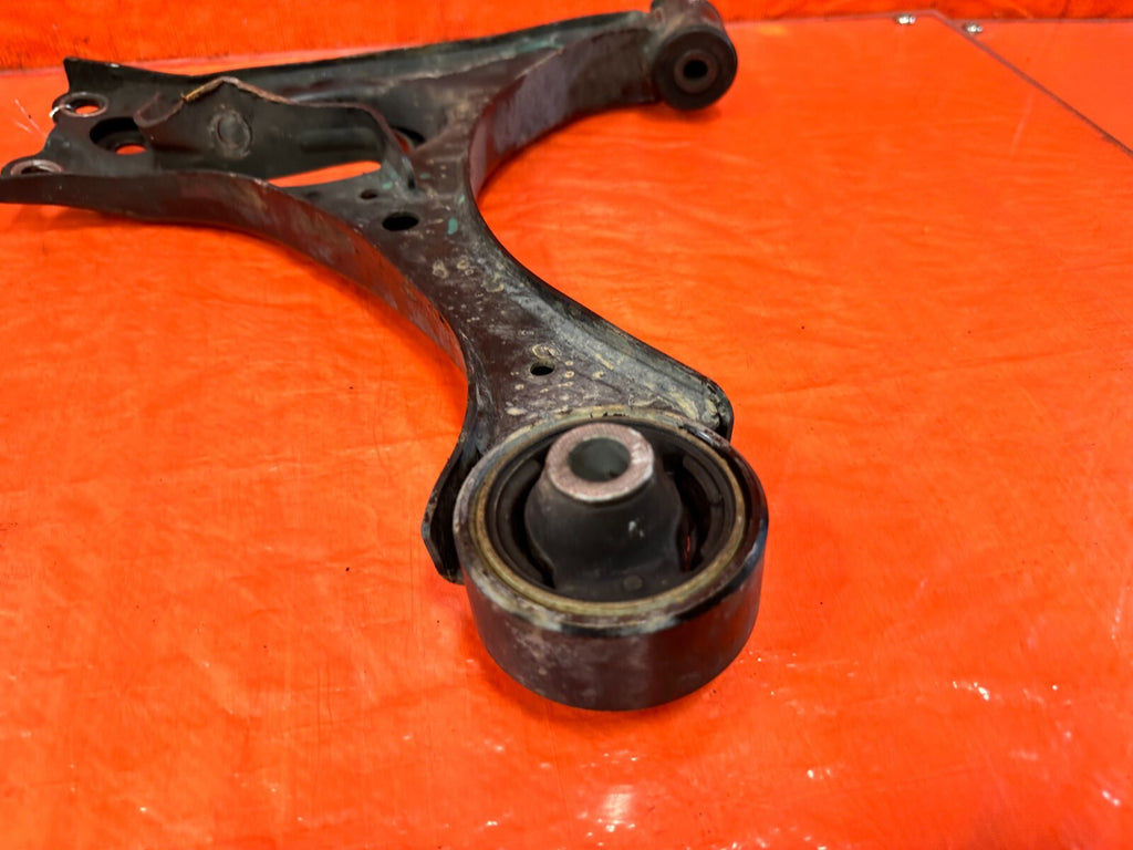 06 11 HONDA CIVIC SI   DRIVER LEFT FRONT SPINDLE KNUCKLE HUB 36MM   OEM OE #28615