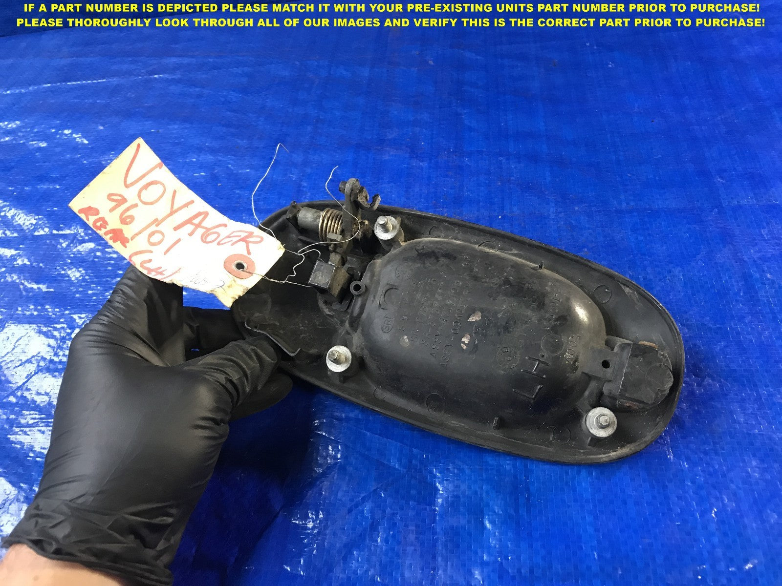 OEM 1996 96 VOYAGER DRIVER LEFT REAR EXTERIOR DOOR HANDLE  1