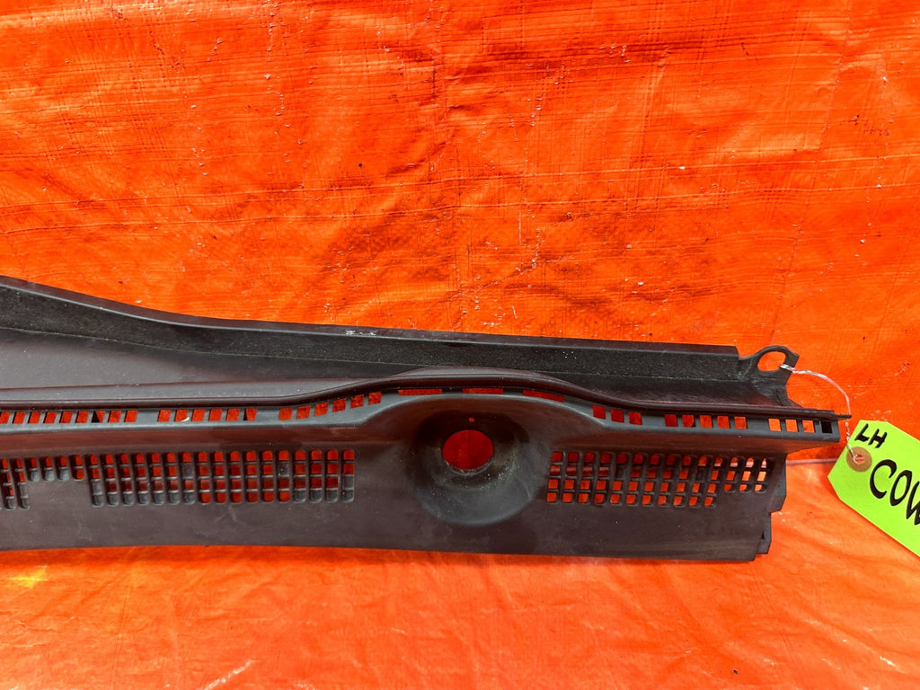 02 05 HONDA CIVIC SI EP3 HATCH   WIPER COWL TRIM   DRIVER LEFT SIDE OEM #3062