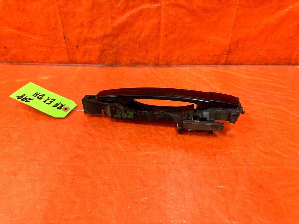 03 07 INFINITI G35 COUPE   PASSENGER RIGHT EXTERIOR DOOR HANDLE   OEM #2981