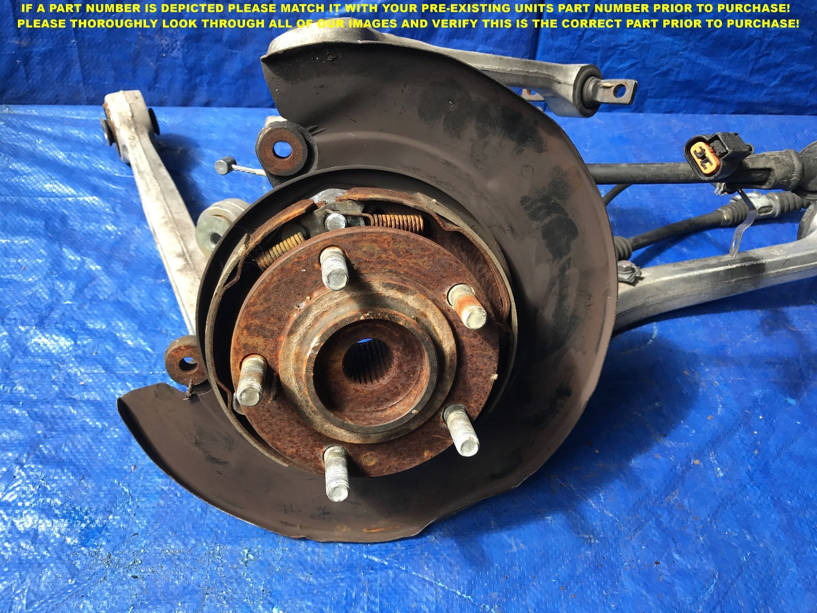 OEM 2003 2004 2005 MITSUBUSHI EVOLUTION PASSENGER REAR KNUCKLE SPINDLE COMPLETE 1
