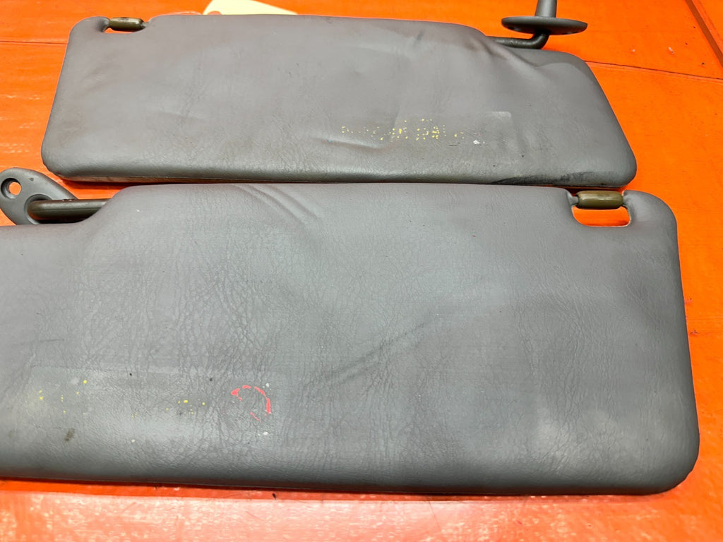97 01 HONDA PRELUDE 2.2L DRIVER PASSENGER FRONT SUN VISOR SHADE SET OEM #3363