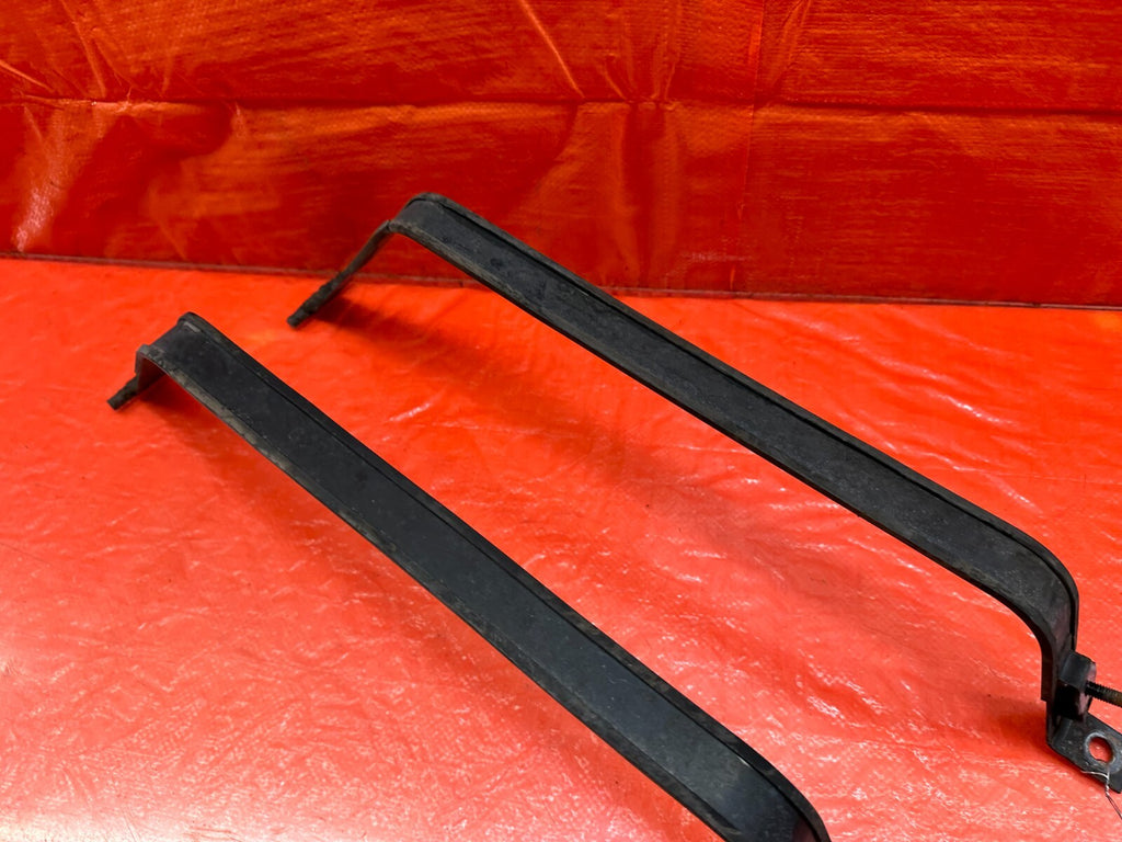 08 15 LANCER EVOLUTION X EVO 10 GAS GASOLINE FUEL TANK MOUNTING STRAPS BANDS 2177