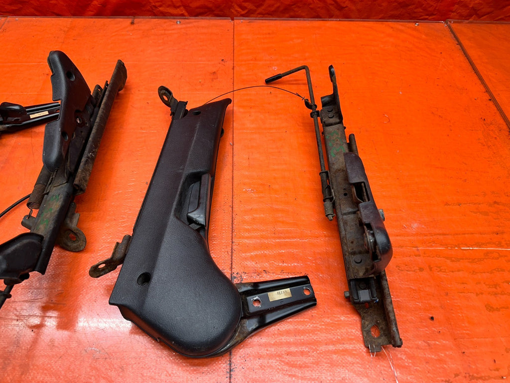 92 95 HONDA CIVIC EX 2D   FRONT SEAT SLIDER RAILS TRACKS LEFT RIGHT   OEM #3334