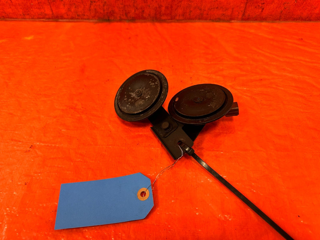97 01 HONDA PRELUDE   HORN SET / HIGH AND LOW NOTE HORNS   OEM FACTORY #3236