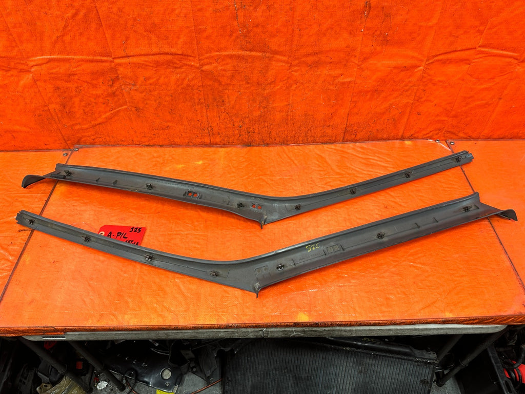 90 91 HONDA CIVIC HATCHBACK   LEFT & RIGHT A PILLARS   OEM 3258