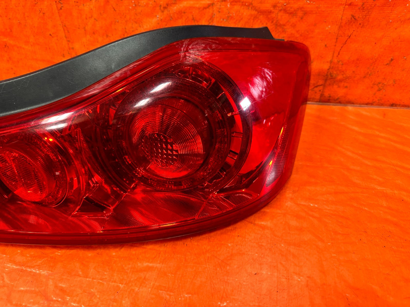 11 15 INFINITI G37 CONVERTIBLE   PASSENGER RIGHT TAIL LIGHT TAIL LAMP   OEM 3294