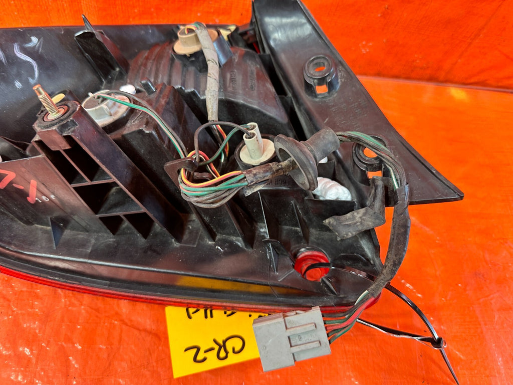 OEM 2004 2005 2006 HONDA INSIGHT PASSENGER RIGHT TAIL LIGHT LAMP 04 05 06 L LH9