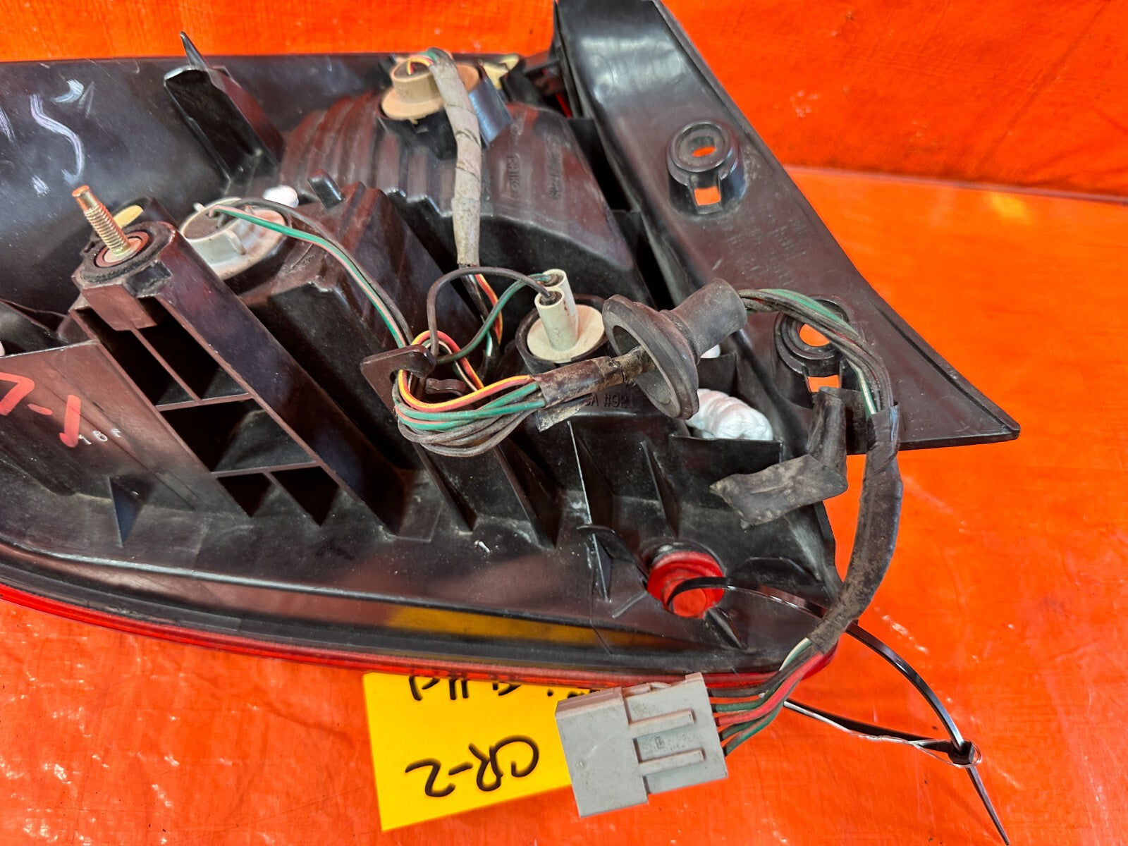 OEM 2004 2005 2006 HONDA INSIGHT PASSENGER RIGHT TAIL LIGHT LAMP 04 05 06 L LH9