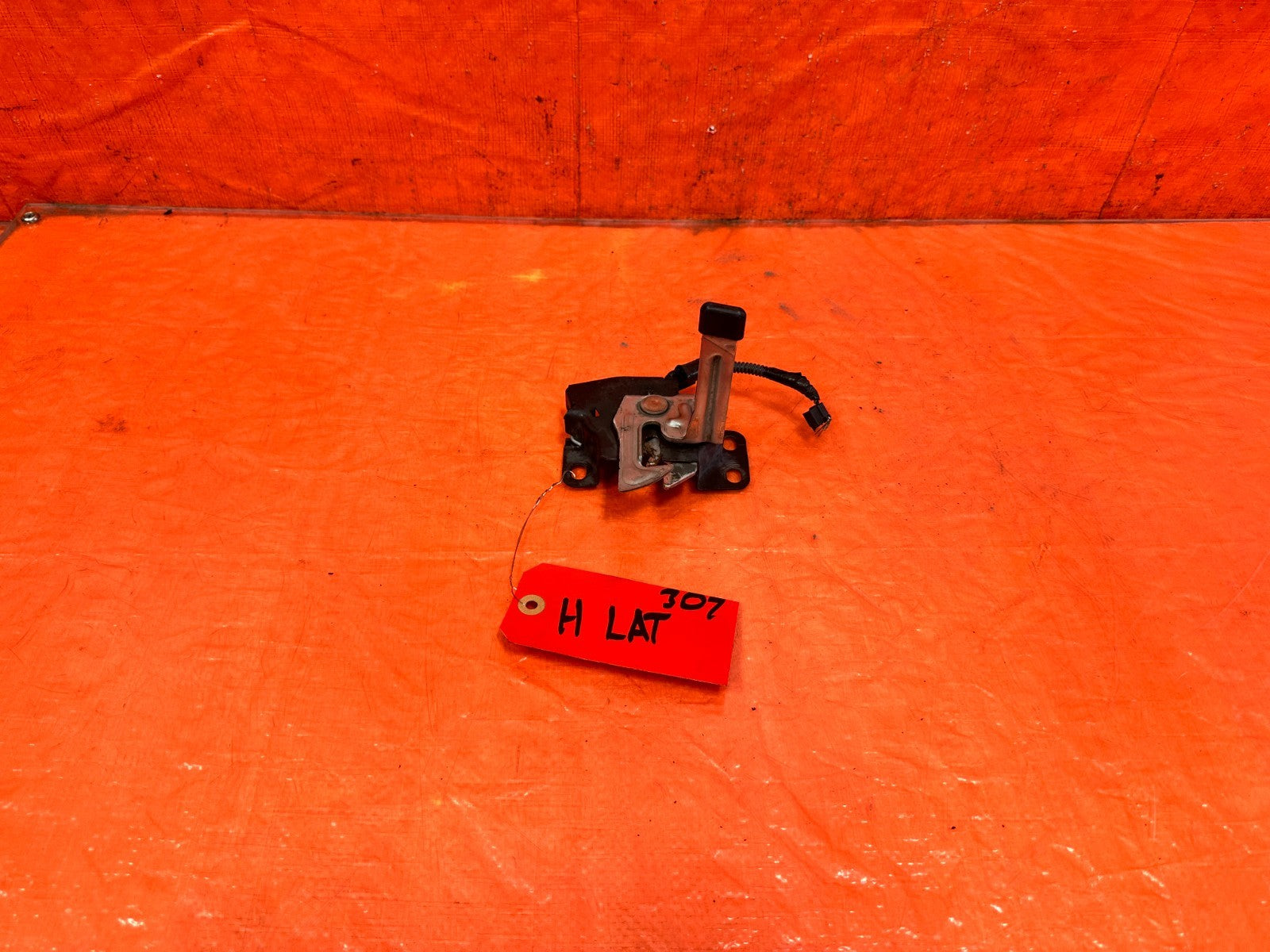 06 11 HONDA CIVIC SI COUPE & SEDAN HOOD BONNETT LATCH LOCKING MECHANISM OEM #3070