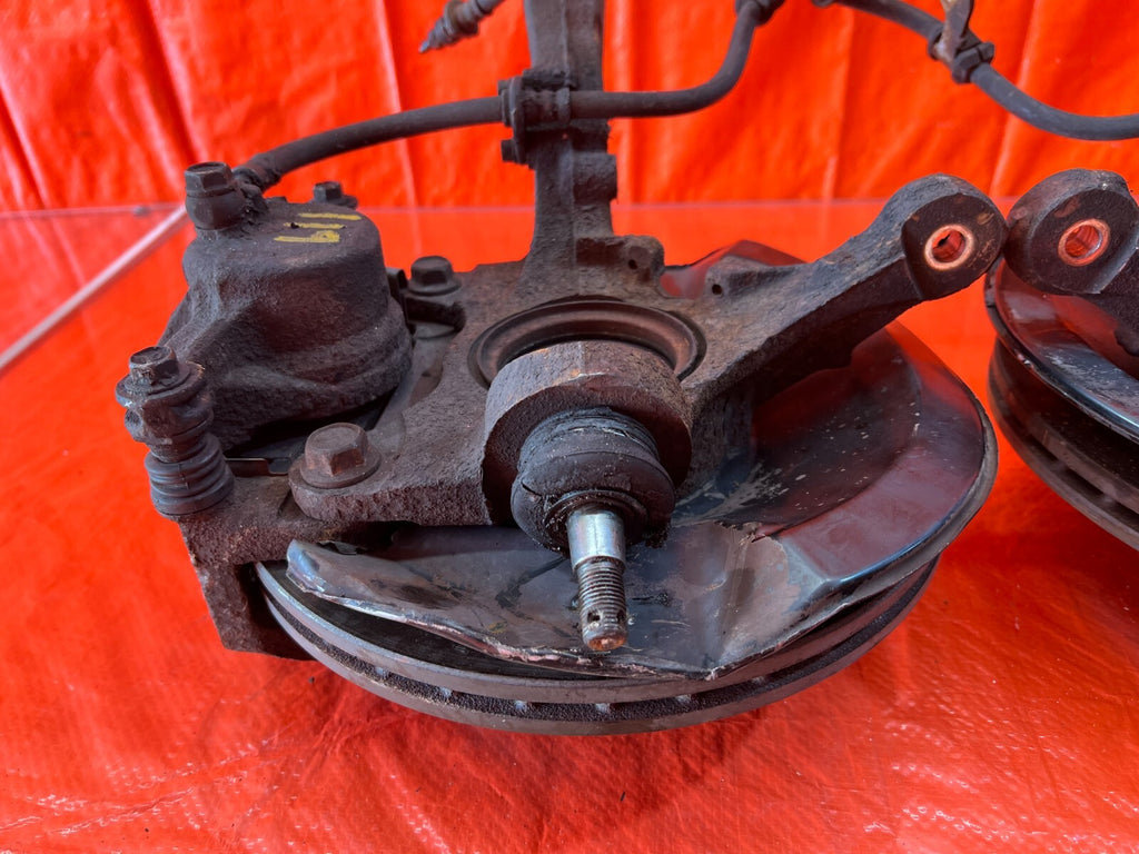 94 01 INTEGRA FRONT SPINDLE SET UP CALIPERS SPINDLES KNUCKLE HUB LEFT RIGHT #11911
