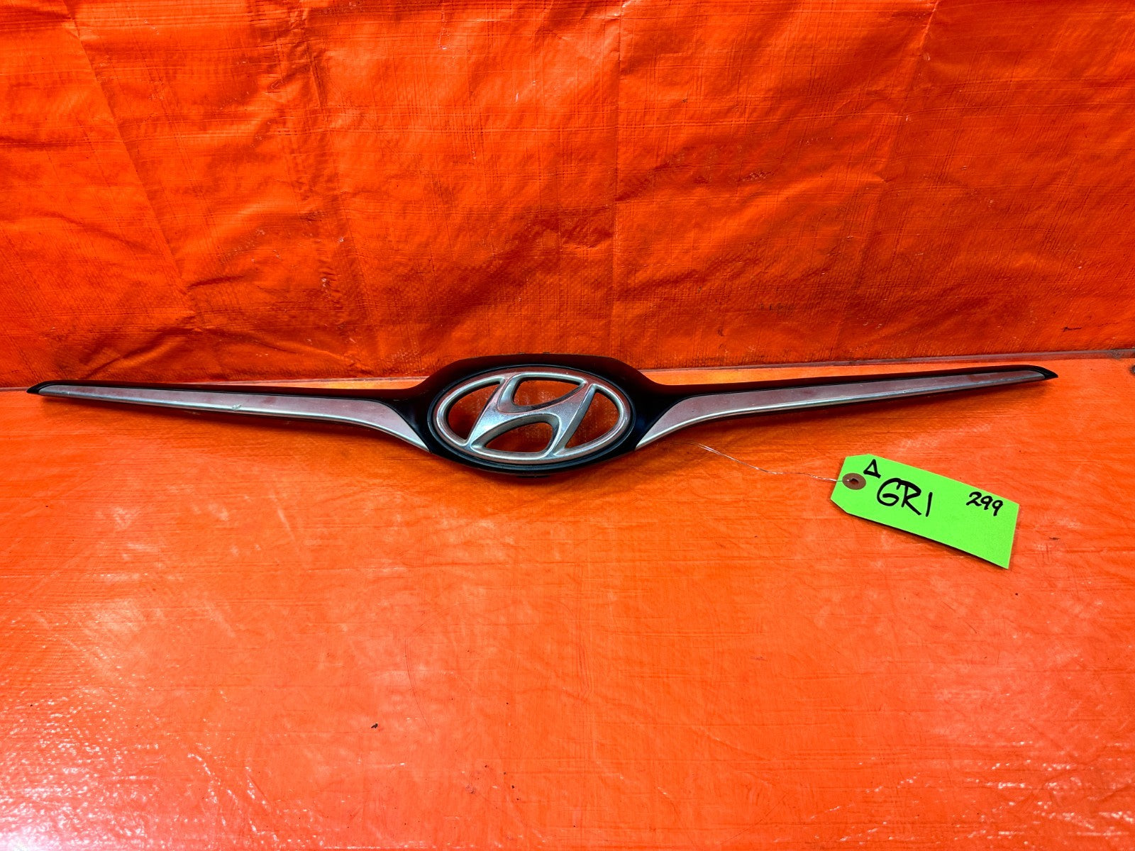 13 16 HYUNDAI GENESIS COUPE   FRONT GRILLE W/ TRIM   OEM #2990