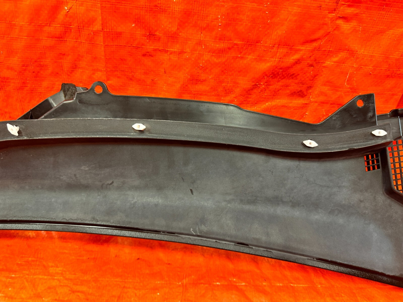 14 20 INFINITI Q50 Q60   RIGHT   WINDSHIELD WIPER COWL TRIM PLASTIC   OEM #2964
