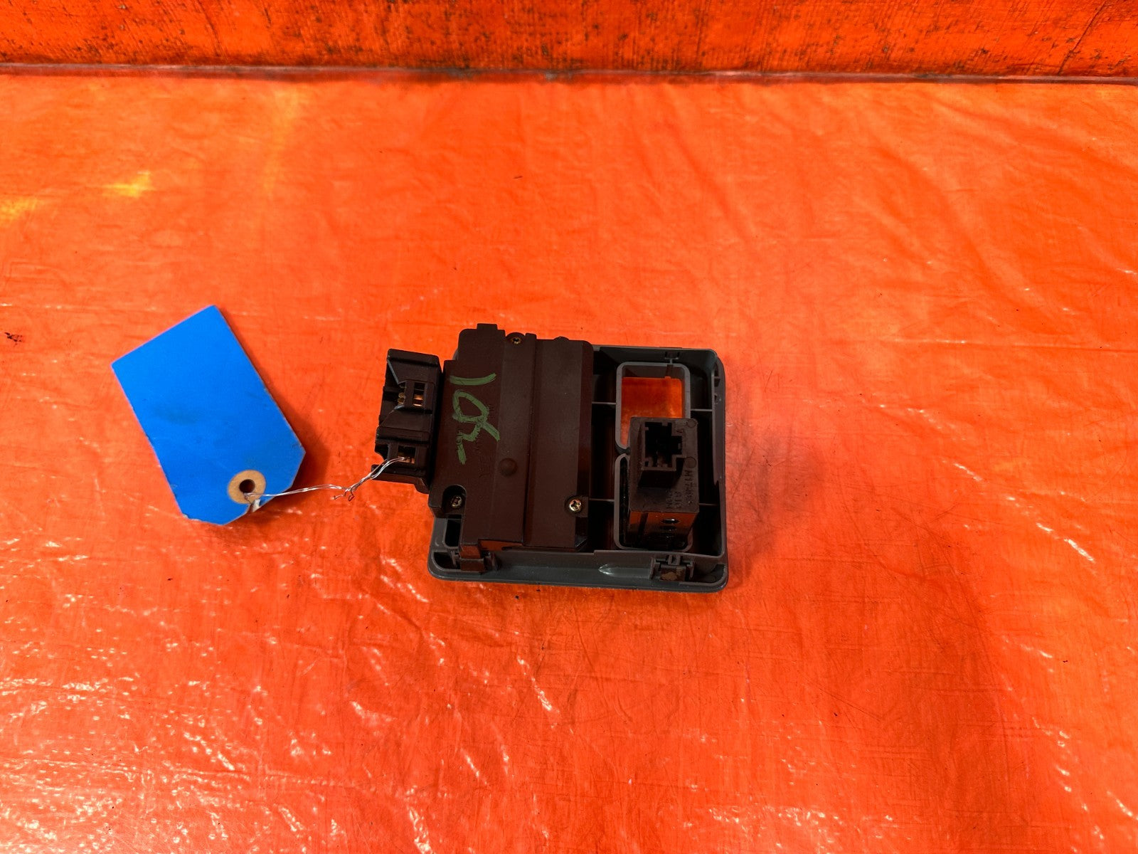 97 01 HONDA CR V CRV   DRIVER LEFT FRONT MASTER WINDOW SWITCH   OEM OE #3012