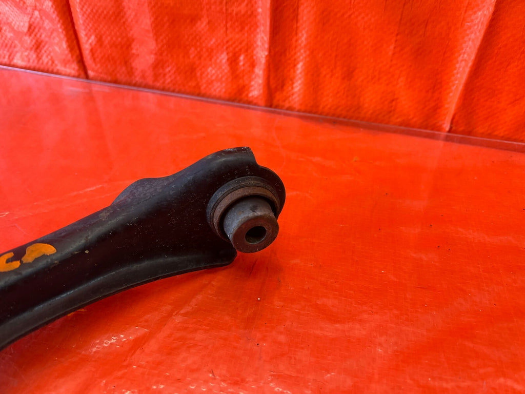 97 01 PRELUDE   BASE   CONTROL ARM SET   LEFT AND RIGHT UPPER FITMENT ARMS   OEM5