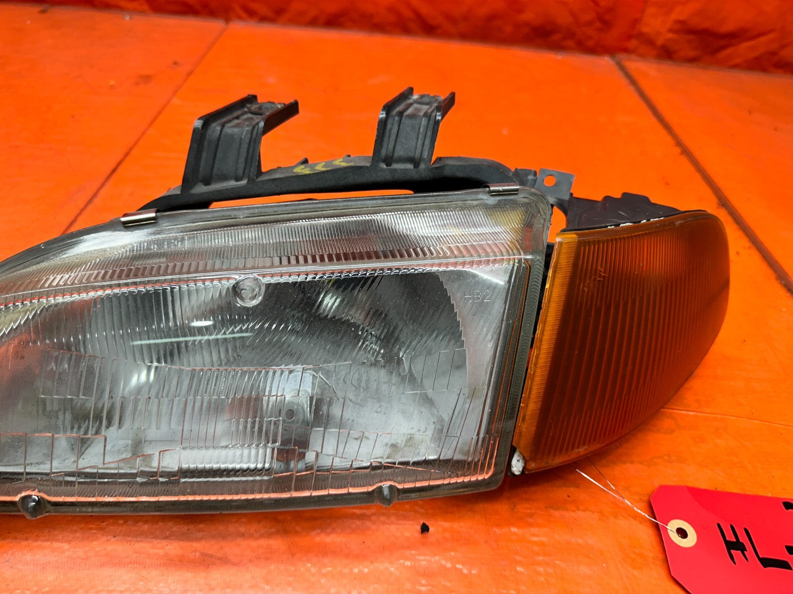 92 95 HONDA CIVIC 2D 3D   HEADLIGHTS LAMPS W/ CORNER LAMPS STANLEY   OEM #3335