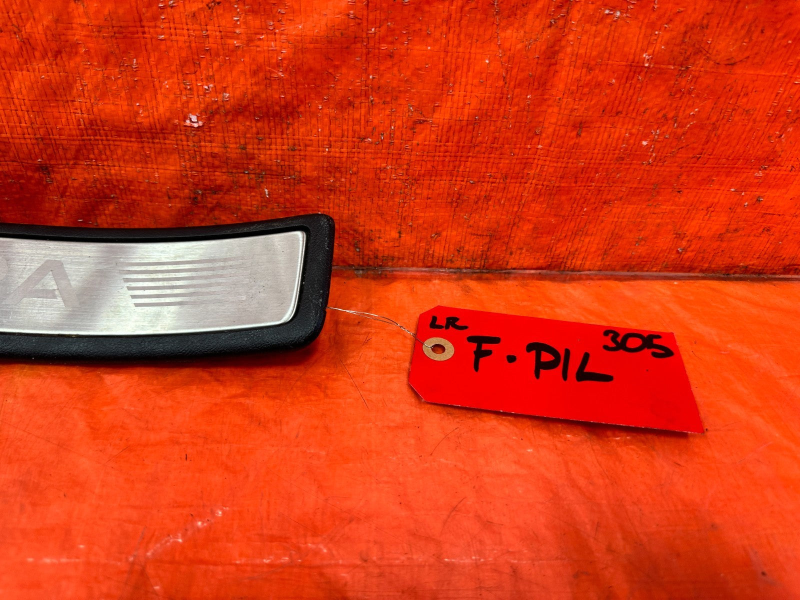 09 14 ACURA TSX   DRIVER LEFT REAR FLOOR PILLAR SCUFF PLATE   OEM 3051