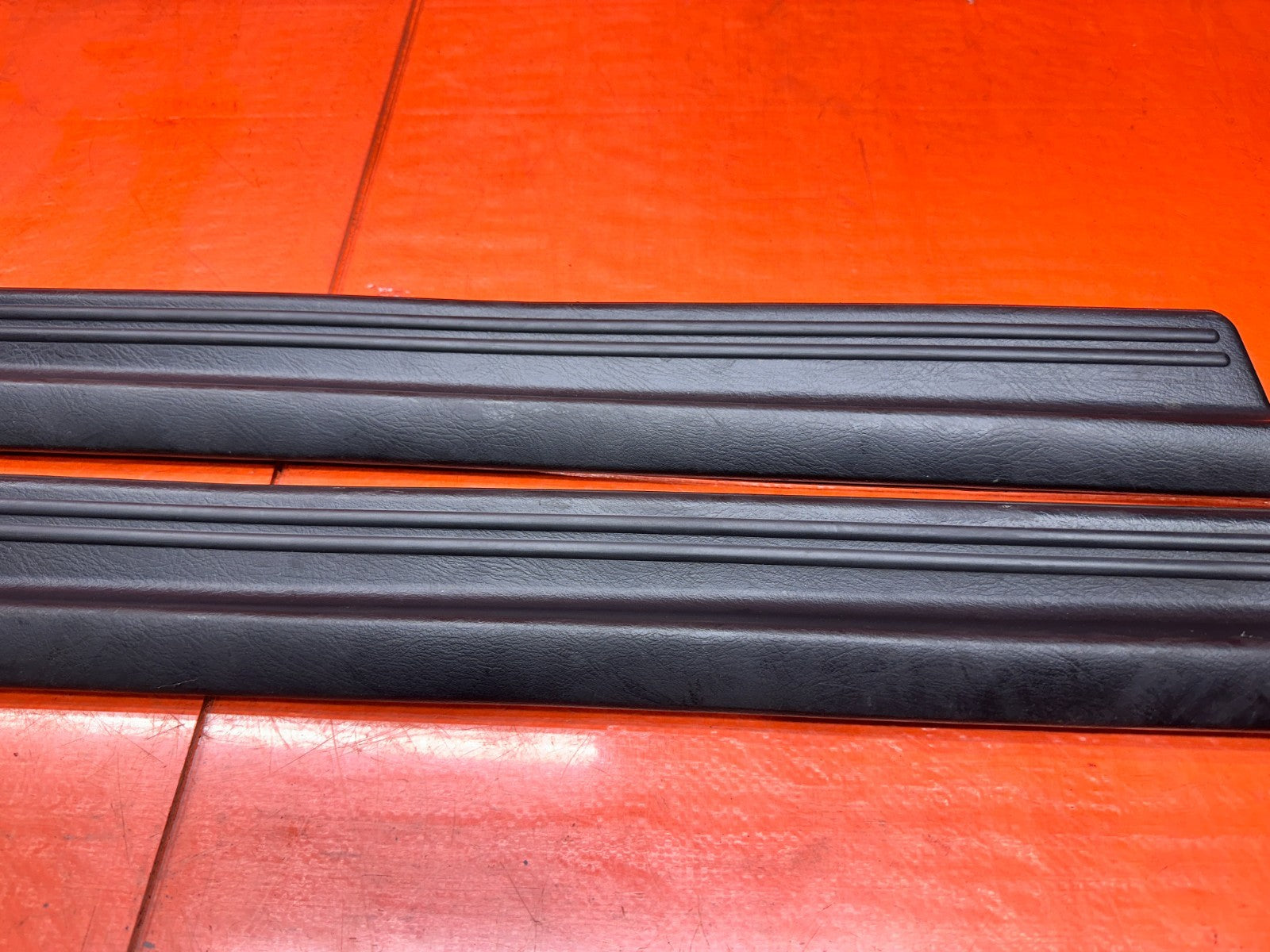 97 01 HONDA PRELUDE 2.2L FLOOR PILLAR TRIM MOLDING PLASTICS LEFT RIGHT OEM #3355