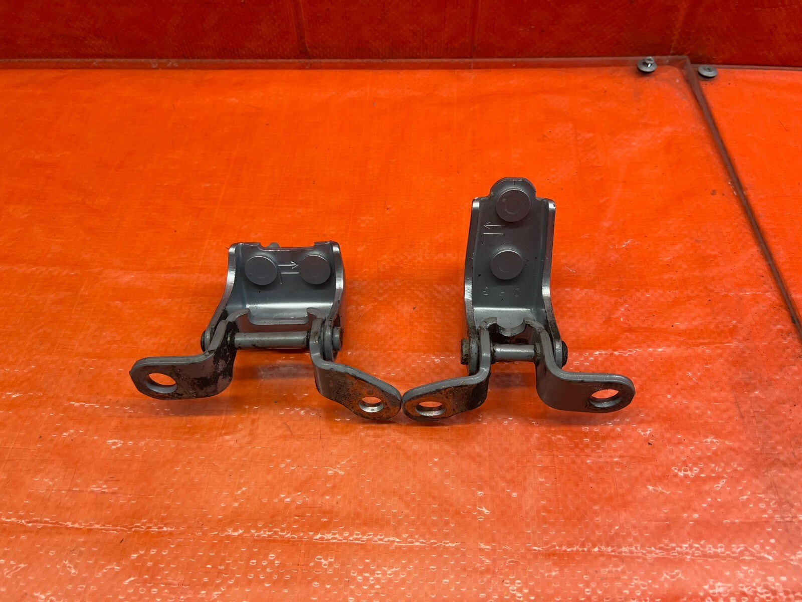 04 08 ACURA TSX   DRIVER LEFT REAR   DOOR HINGE SET UPPER LOWER   OEM #1560