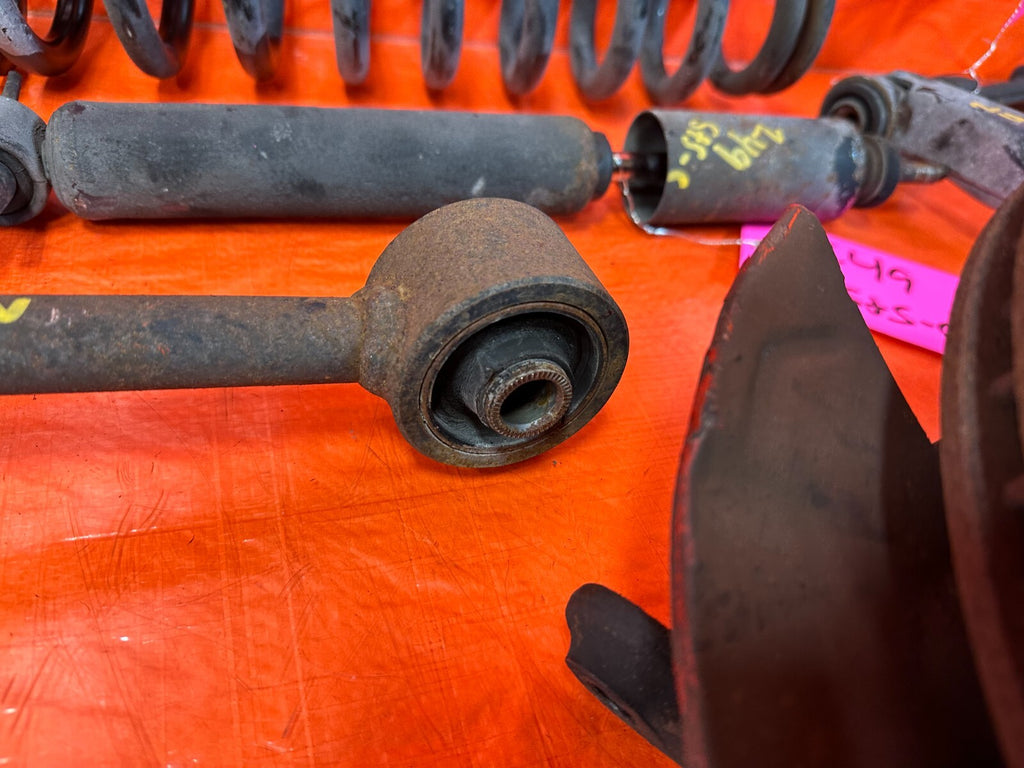 96 00 TOYOTA TACOMA   2.4L   MANUAL ONLY   RIGHT FRONT SPINDLE W/ CONTROL ARMS14