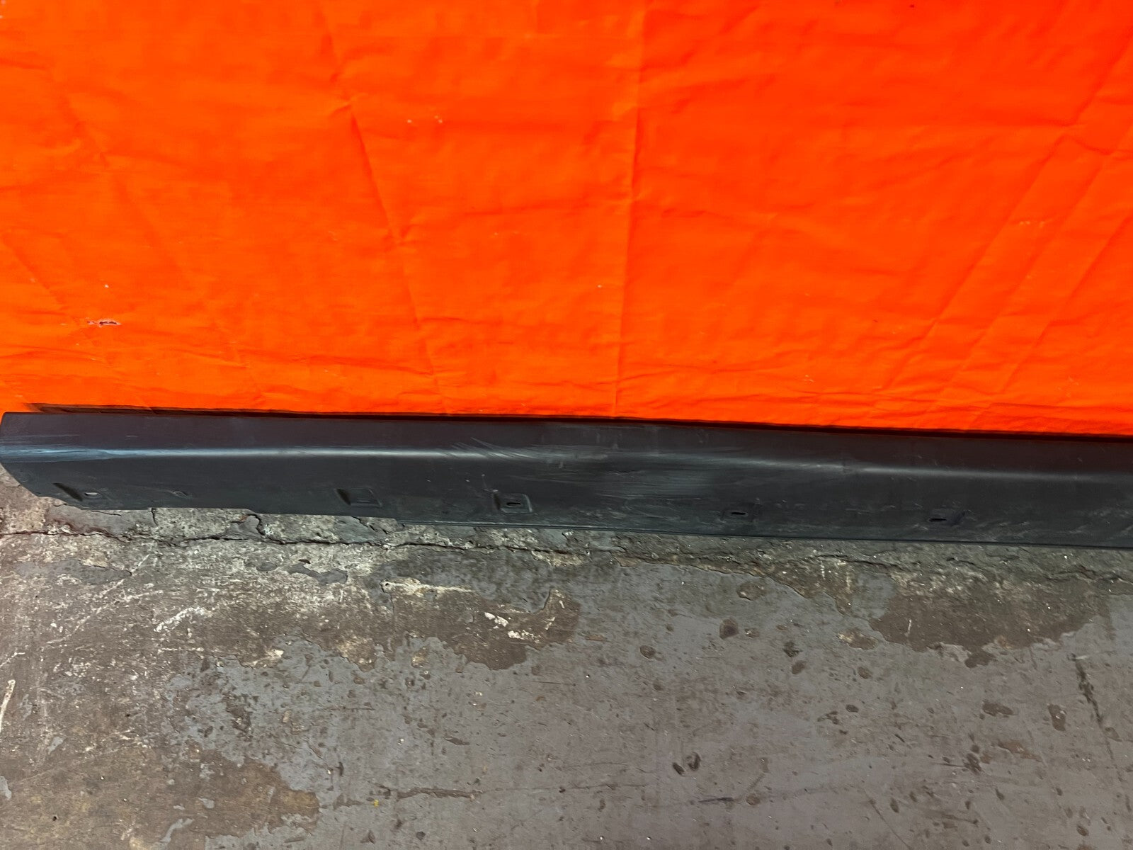 94 01 ACURA INTEGRA   2 DOOR   SIDE SKIRT ROCKER MODLING RIGHT SIDE OEM #1485