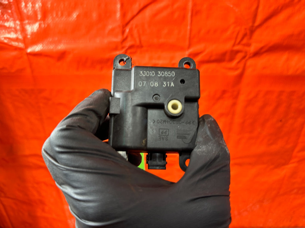 08 15 INFINITI G37 Q60   HEATER SERVO MOTOR FLAP VENTILATION VALVE   OEM #3112
