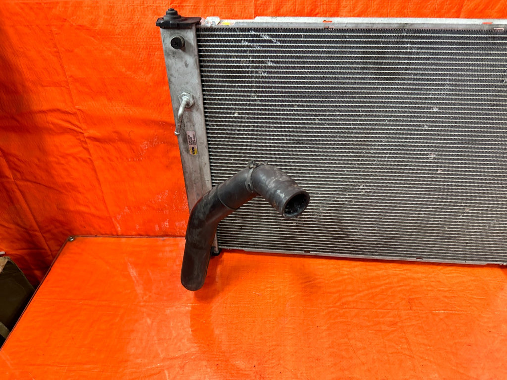 08 15 INFINITI G37 Q60   6 SPEED MANUAL RADIATOR   OEM FACTORY #3116