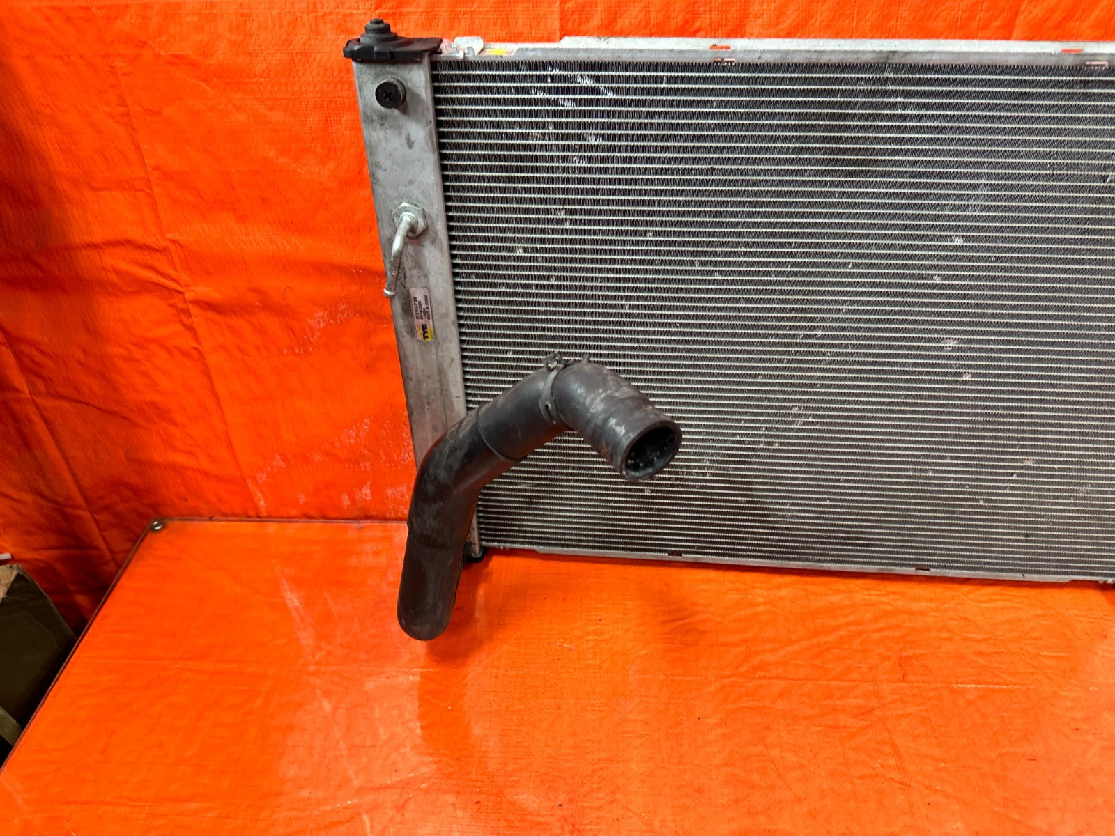 08 15 INFINITI G37 Q60   6 SPEED MANUAL RADIATOR   OEM FACTORY #3116