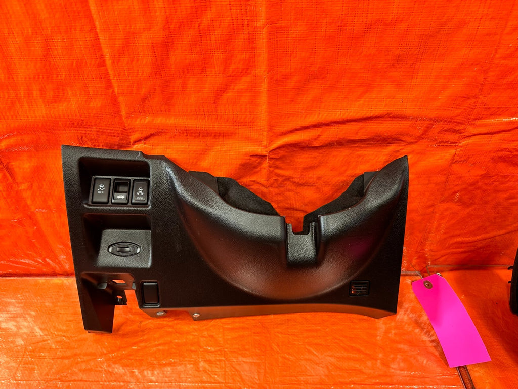 08 15 INFINITI G37 Q60 COUPE   KNEE TRIM UNDER STEERING COLUMN LOWER COVER   2781