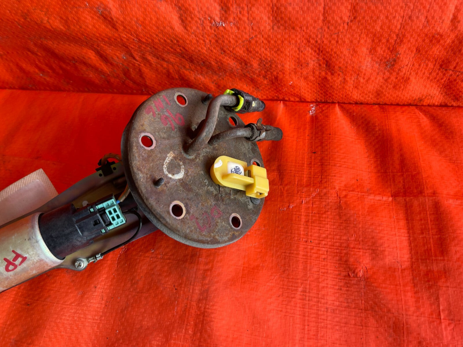 1996 96 ACURA INTEGRA   NON VTEC   GASOLINE GAS FUEL PUMP 100% COMPLETE   OEM OE2