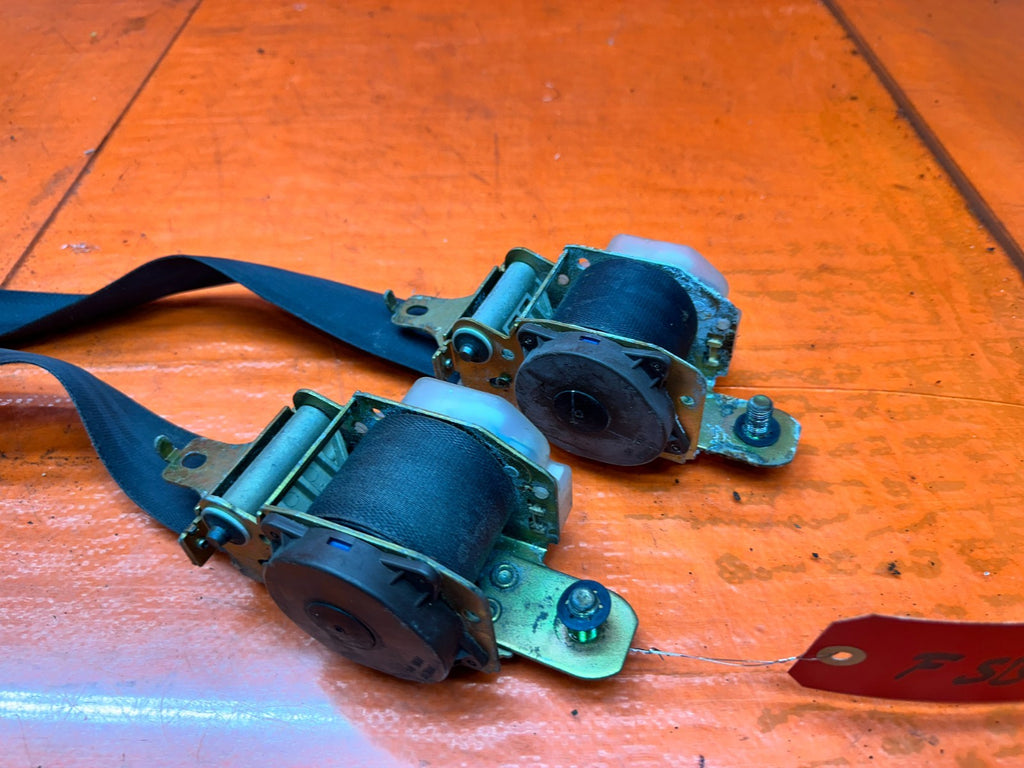 92 95 HONDA CIVIC EX 2D   FRONT SEAT BELTS LEFT RIGHT RETRACTORS   OEM #3335