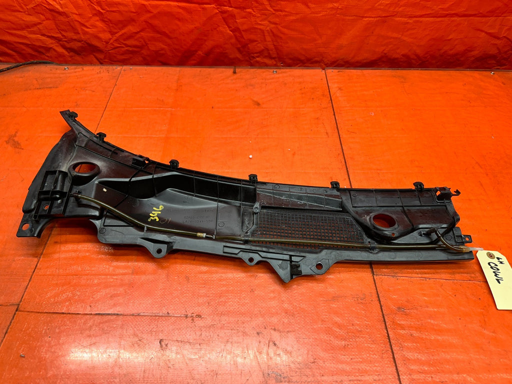 03-08 NISSAN 350Z - DRIVER LEFT WINDSHIELD COWL TRIM - OEM #34614