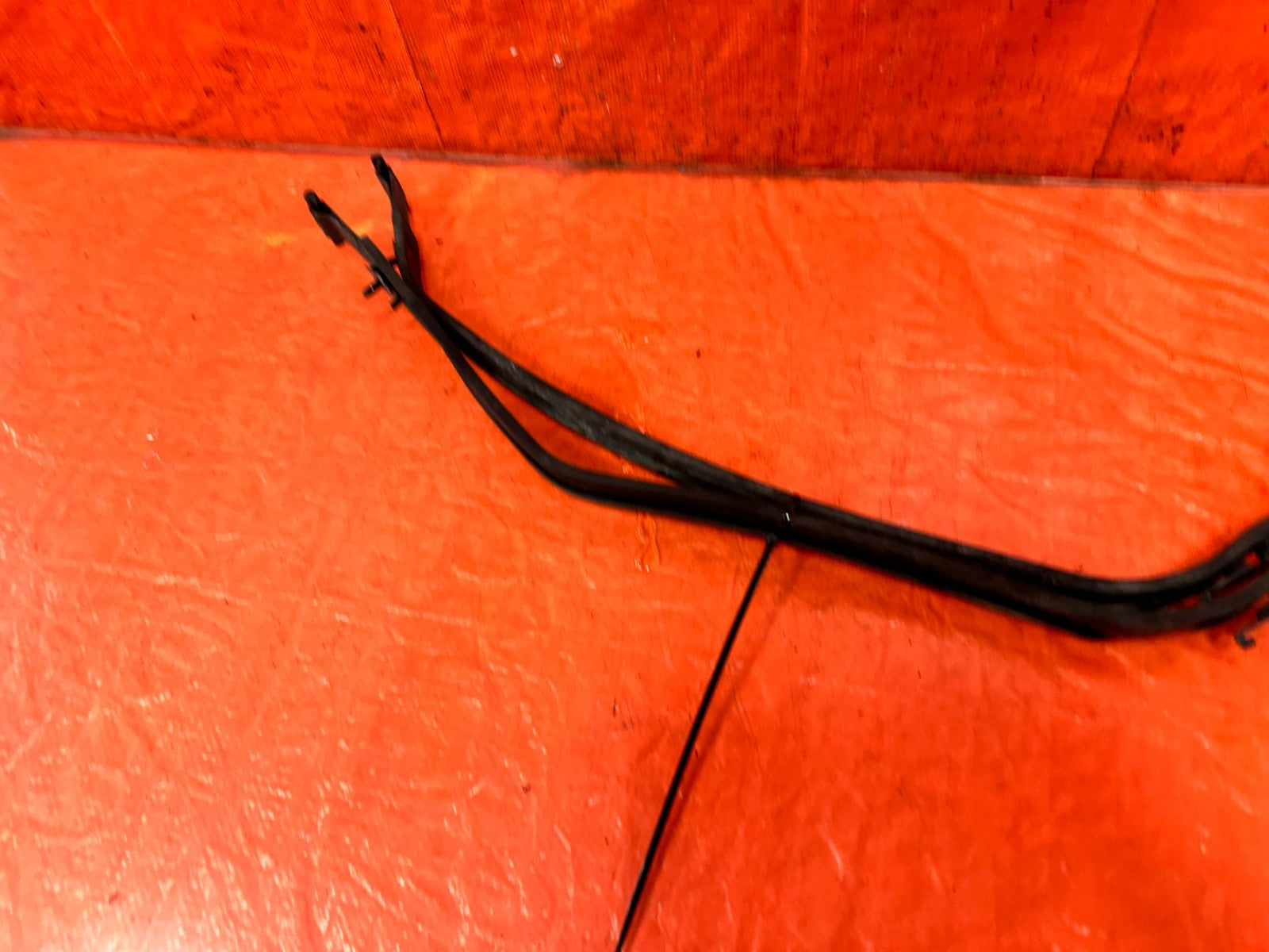 08 15 INFINITI G37 COUPE GAS GASOLINE FUEL TANK MOUNTING STRAPS BAND SET OEM 3115