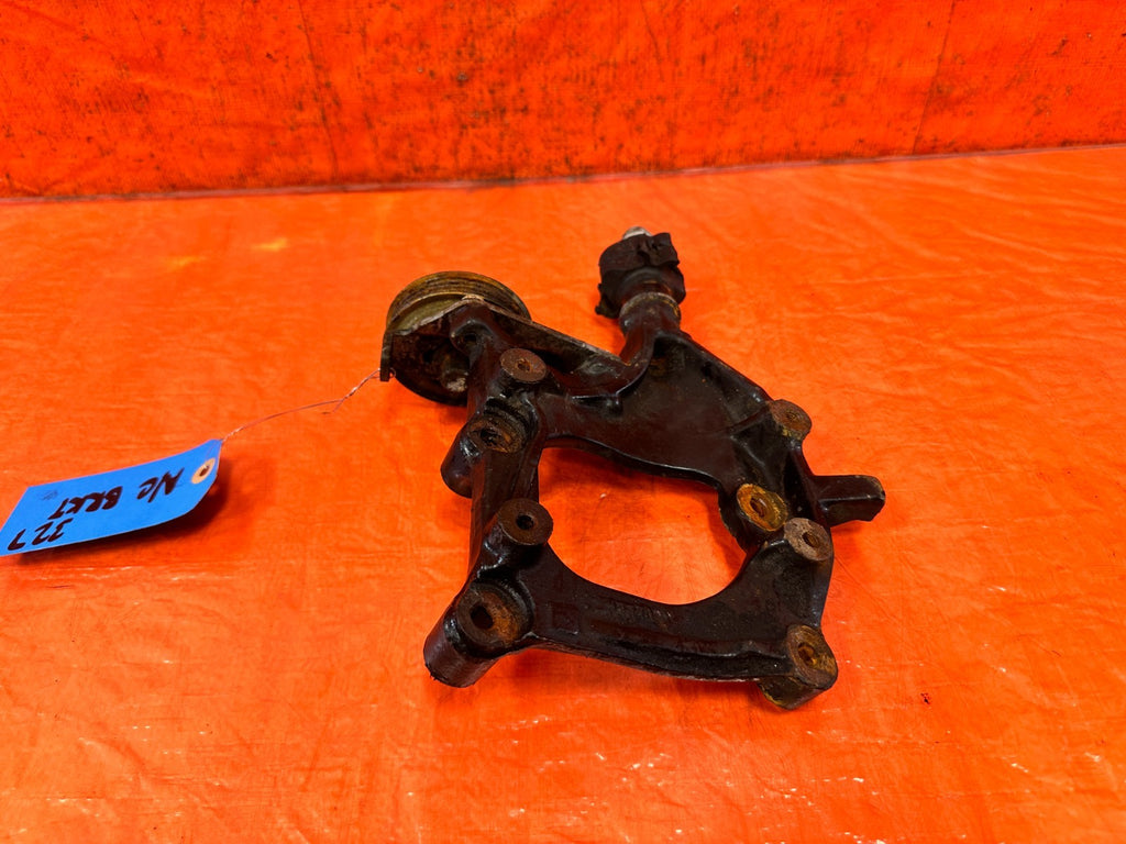 92 95 HONDA CIVIC   D SERIES   D15 D16 SOHC AC COMPRESSOR BRACKET   OEM 3275