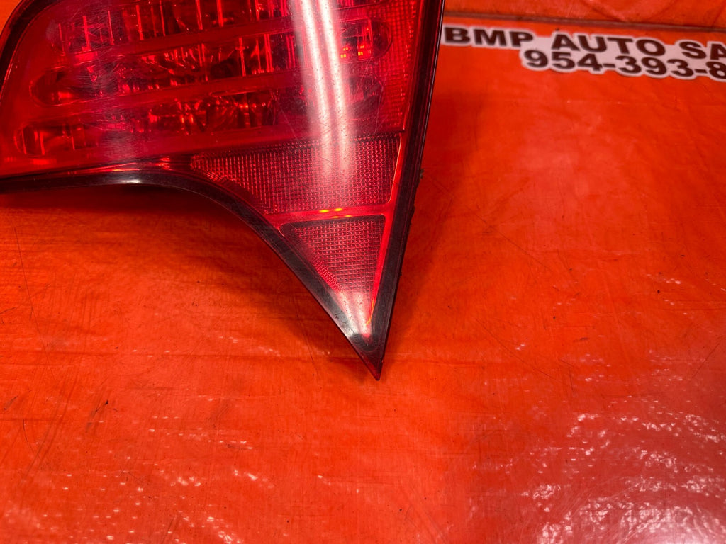 06 08 HONDA CIVIC SEDAN   PASSENGER RIGHT INNER TRUNK TAIL LIGHT LAMP   OEM #2603