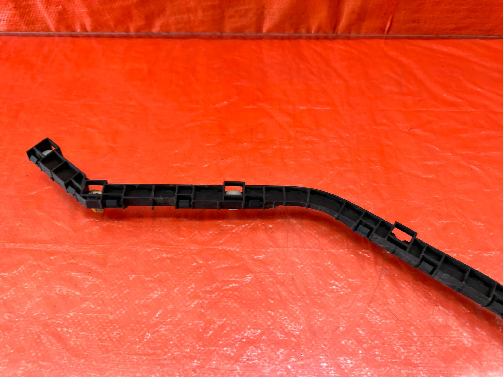 04 08 ACURA TSX   LEFT REAR   BUMPER BRACKET CLIP SPACER RETAINER   OEM #19612