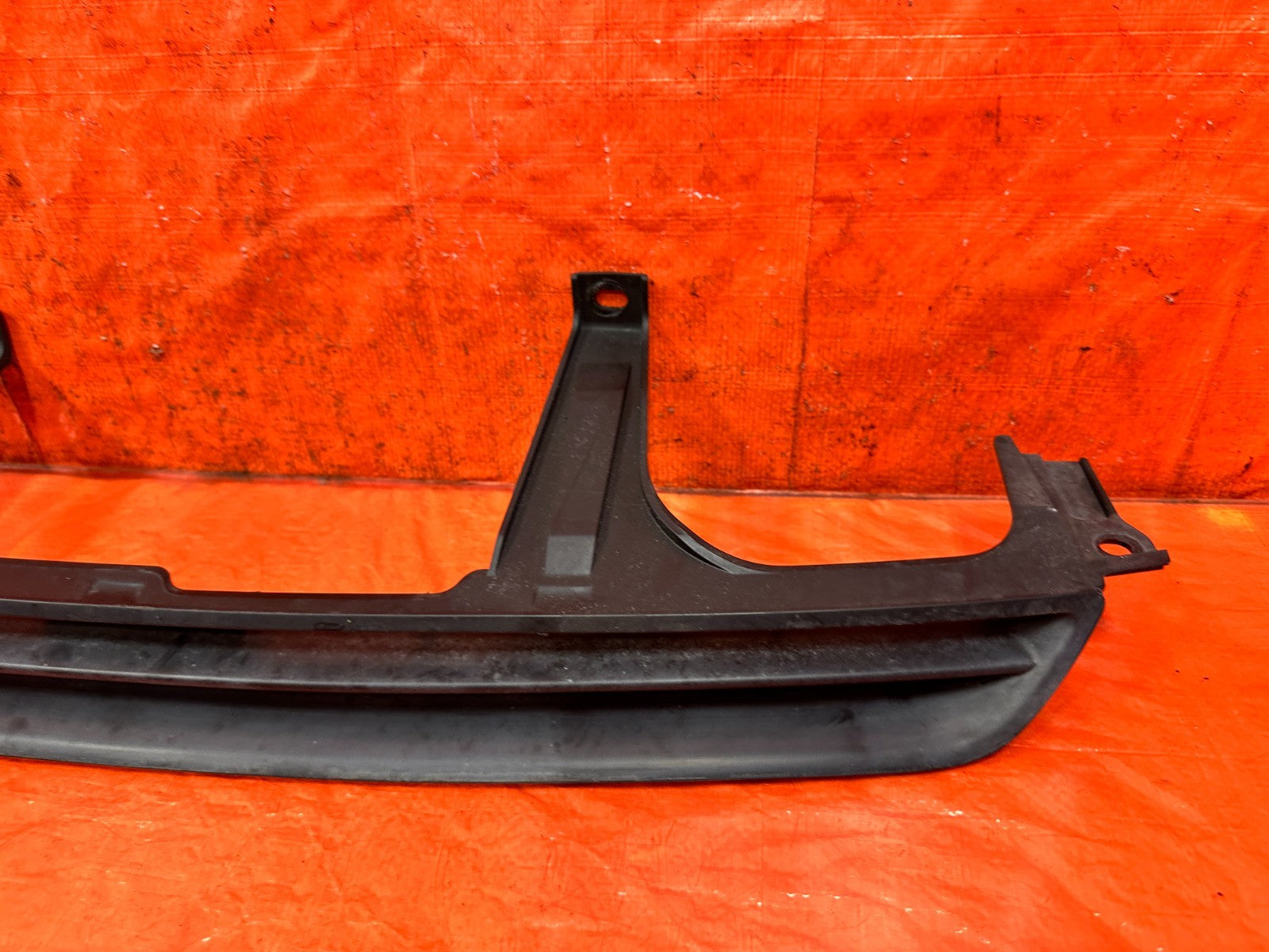 97 98 HONDA PRELUDE   FRONT BUMPER GRILLE ASSEMBLY   OEM FACTORY #3235