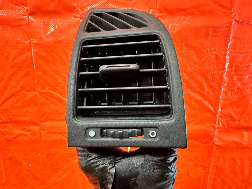 97 01 HONDA PRELUDE BASE & SH   PASSENGER RIGHT DASHBOARD DASH AC VENT OEM #3231