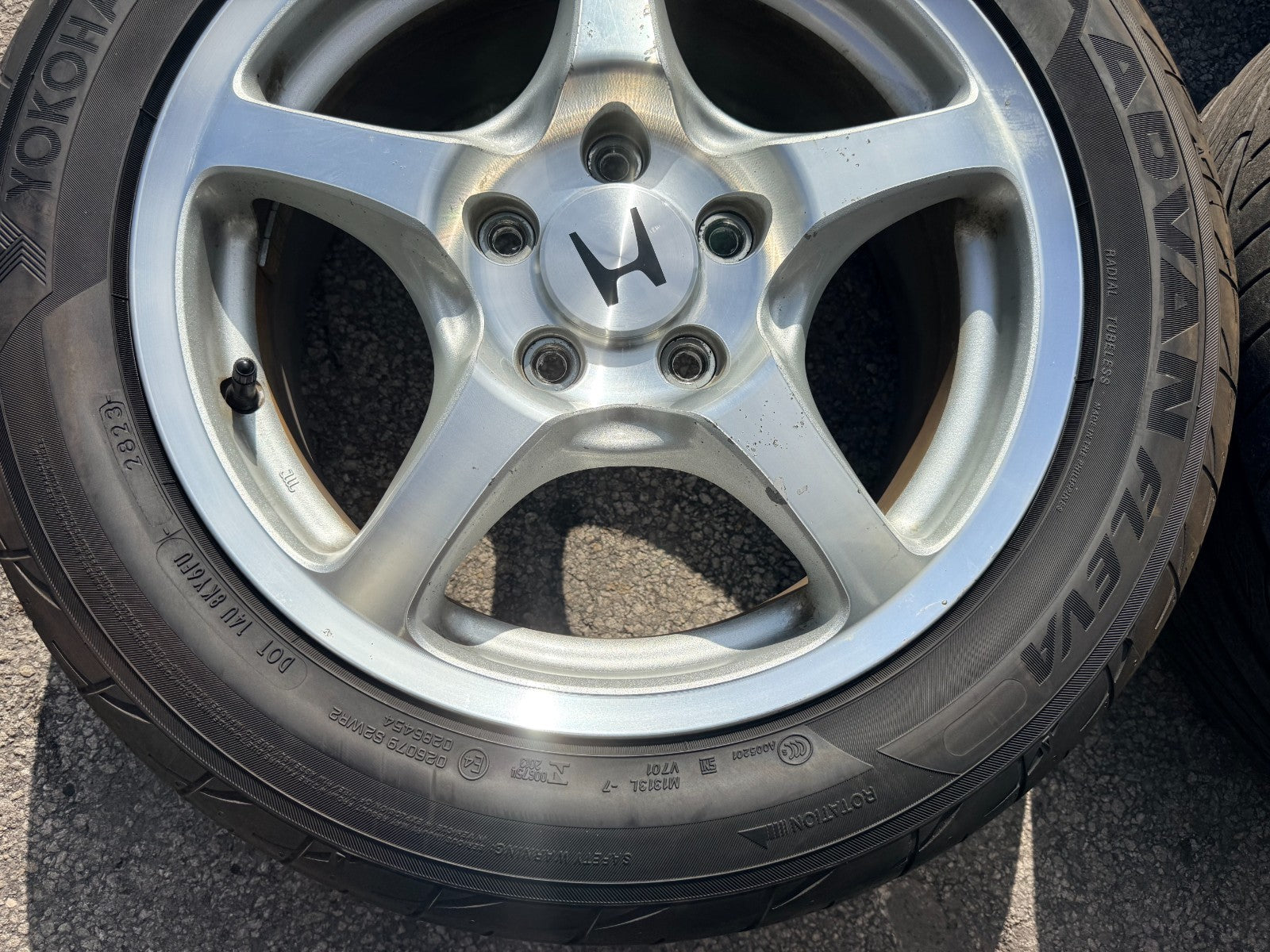 00 09 HONDA S2000   AP1 WHEELS RIMS W/ YOKOHOMA ADVAN FLEVA TIRES OEM #3377