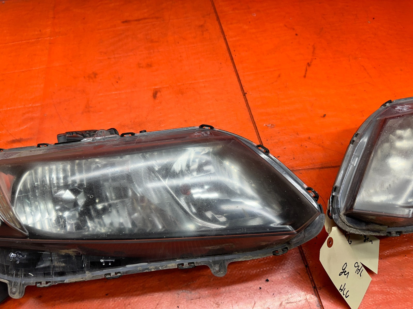 13 15 HONDA CIVIC 1.8L 4D SEDAN DRIVER PASSENGER LEFT RIGHT HEADLIGHTS SET OEM10