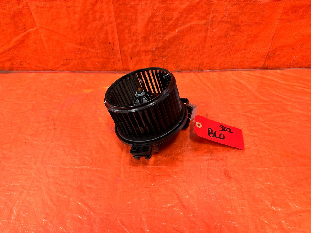10 16 HYUNDAI GENESIS COUPE HVAC AIR CONDITIONING AC BLOWER MOTOR & RESISTOR 3020