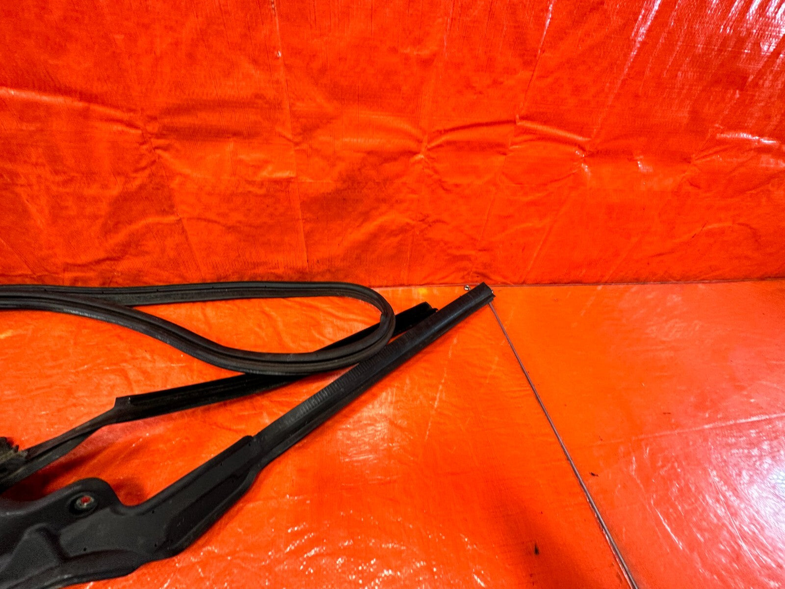 09 15 INFINITI G37 CONVERTIBLE REAR CONVERTIBLE TOP WEATHER STRIP BUNDLE PACKAGE9