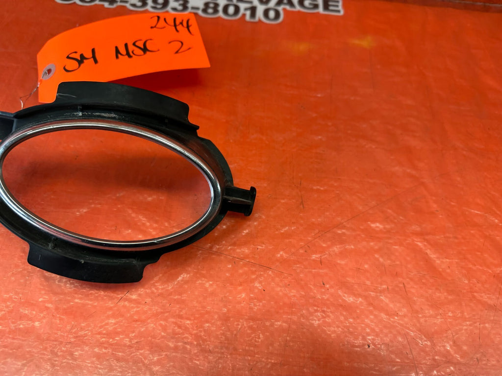 07 09 LEXUS ES350   DRIVER LEFT FOG LIGHT FOG LAMP TRIM PLASTIC INSERT   OEM 2445