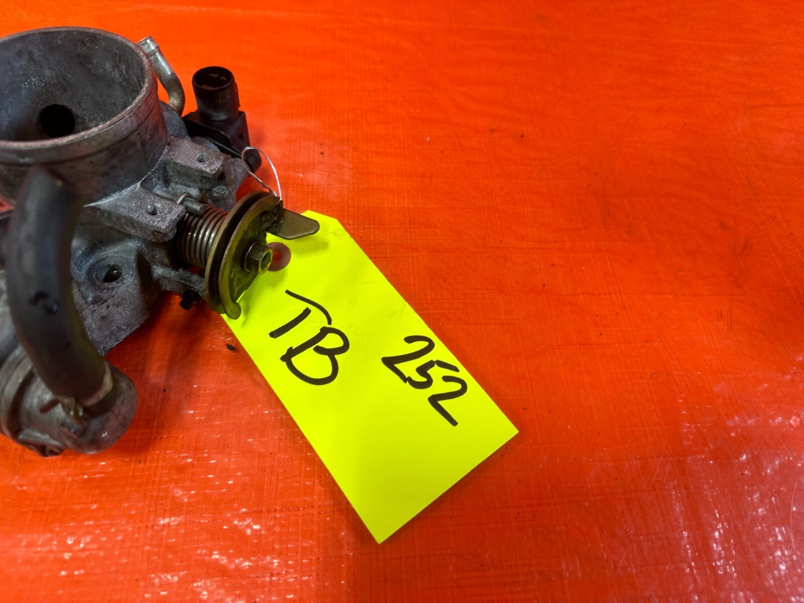 97 98 HONDA PRELUDE H22 H22A H22A4   AUTOMATIC THROTTLE BODY   COMPLETE OEM #2524