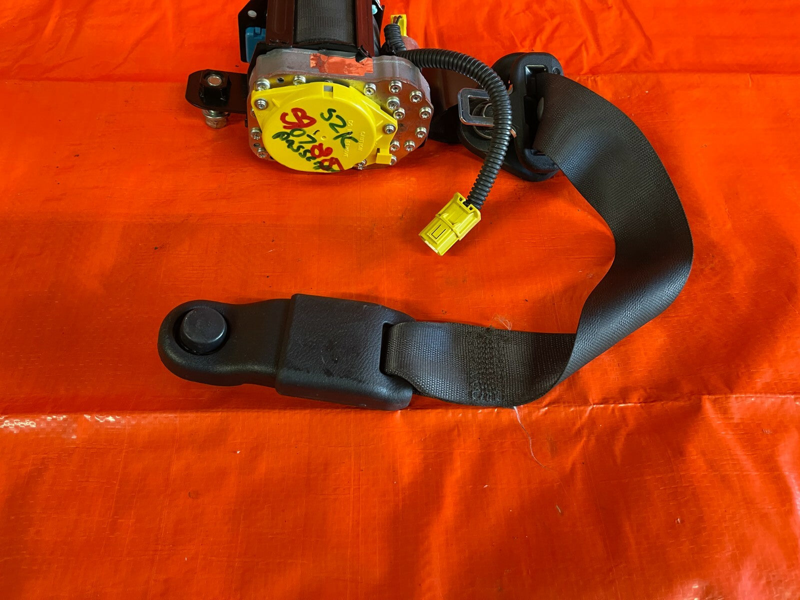 06 09 HONDA S2000   PASSENGER RIGHT SEAT SAFETY BELT   BLACK   04814 S2A A50ZA1